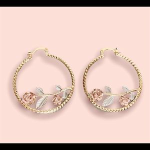 Rose Flower Vine hoop earrings, 18k Gold plated, Rosas Arracadas